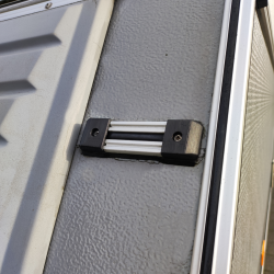 Endekappe til campingvognsrørliste, der passer til KIP